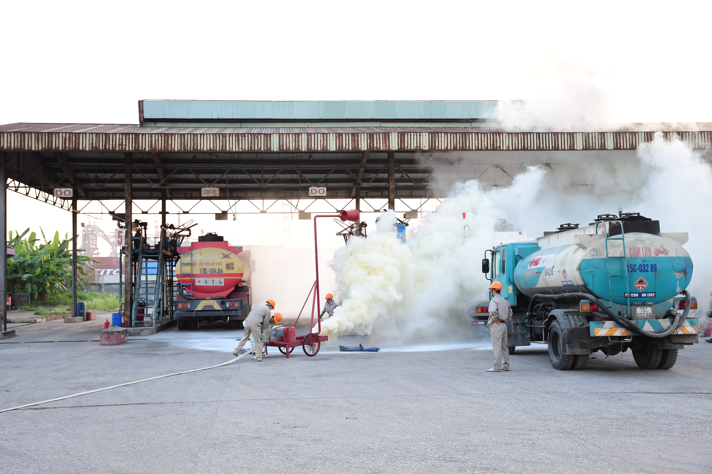 Điều kiện an toàn về PCCC trong quá trình vận chuyển xăng dầu bằng xe ô tô Xi téc